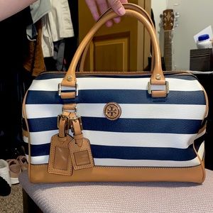 Tory Burch medium sized,have only used it twice